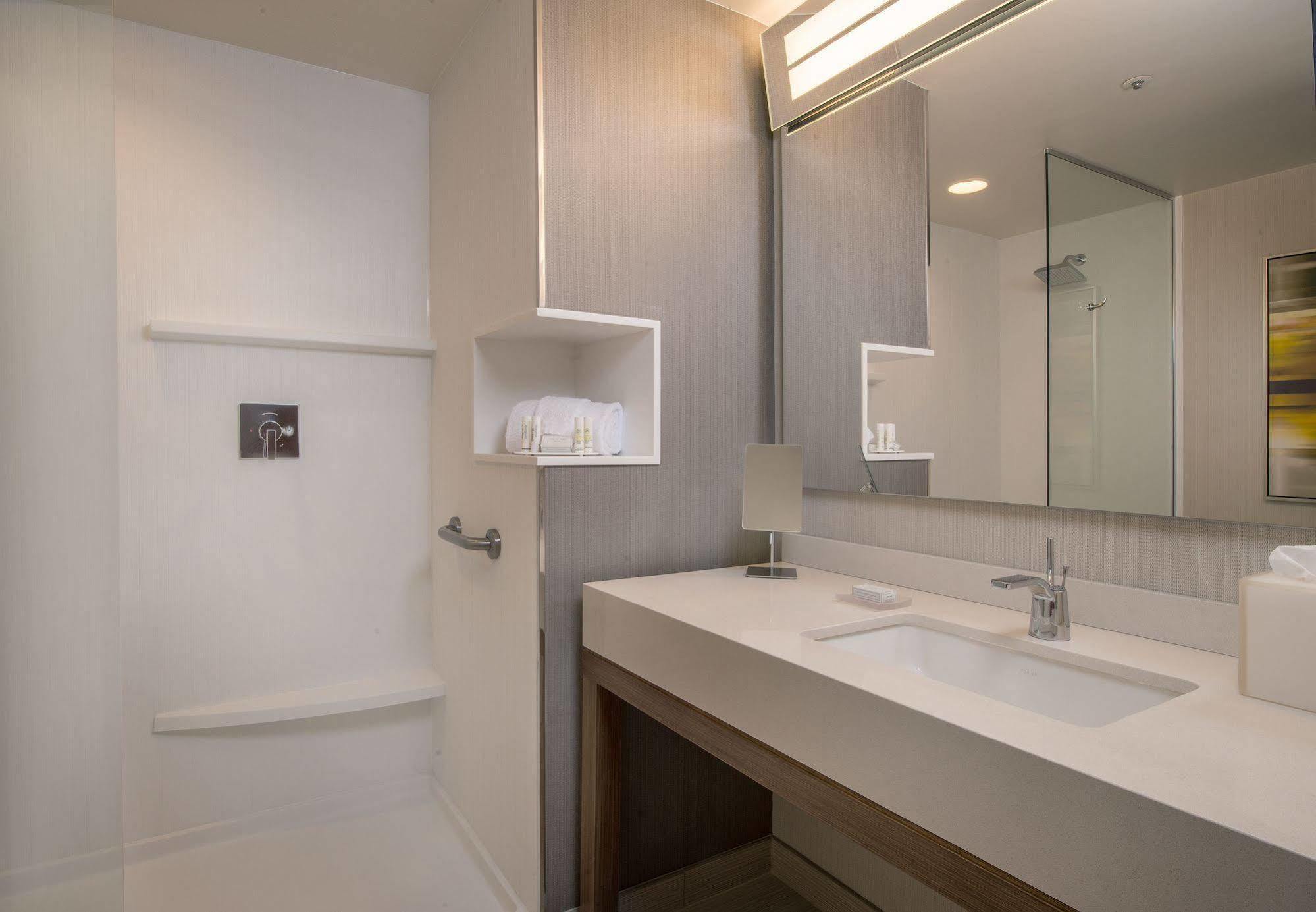 Courtyard By Marriott Temecula Murrieta Exterior photo